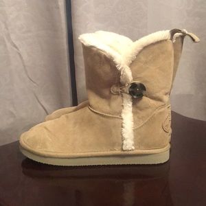 American Eagle Size 9 warm Boots